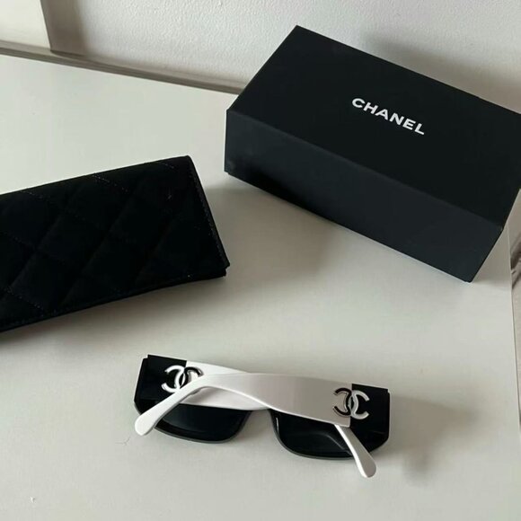 Authentic CHANEL CH5525 Logo Sunglasses - Picture 3 of 6